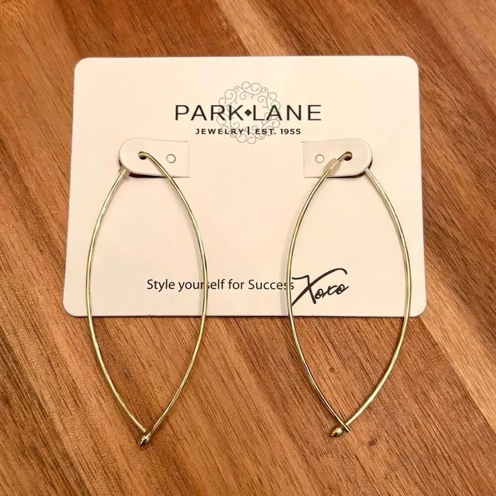 Park Lane | “Twizzler” Earrings | Gold Finish